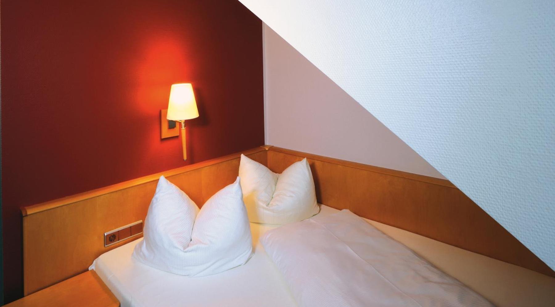 Hotel Und Restaurant Eurohof Duisburg Kültér fotó