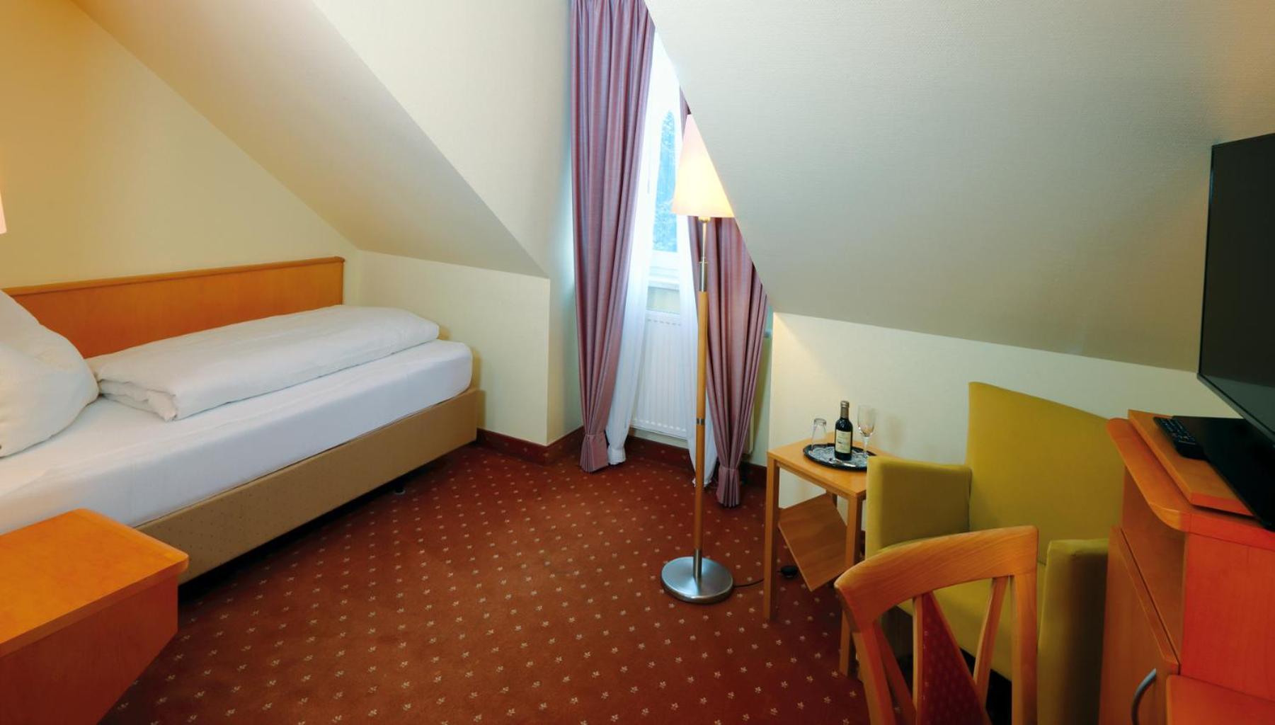 Hotel Und Restaurant Eurohof Duisburg Kültér fotó
