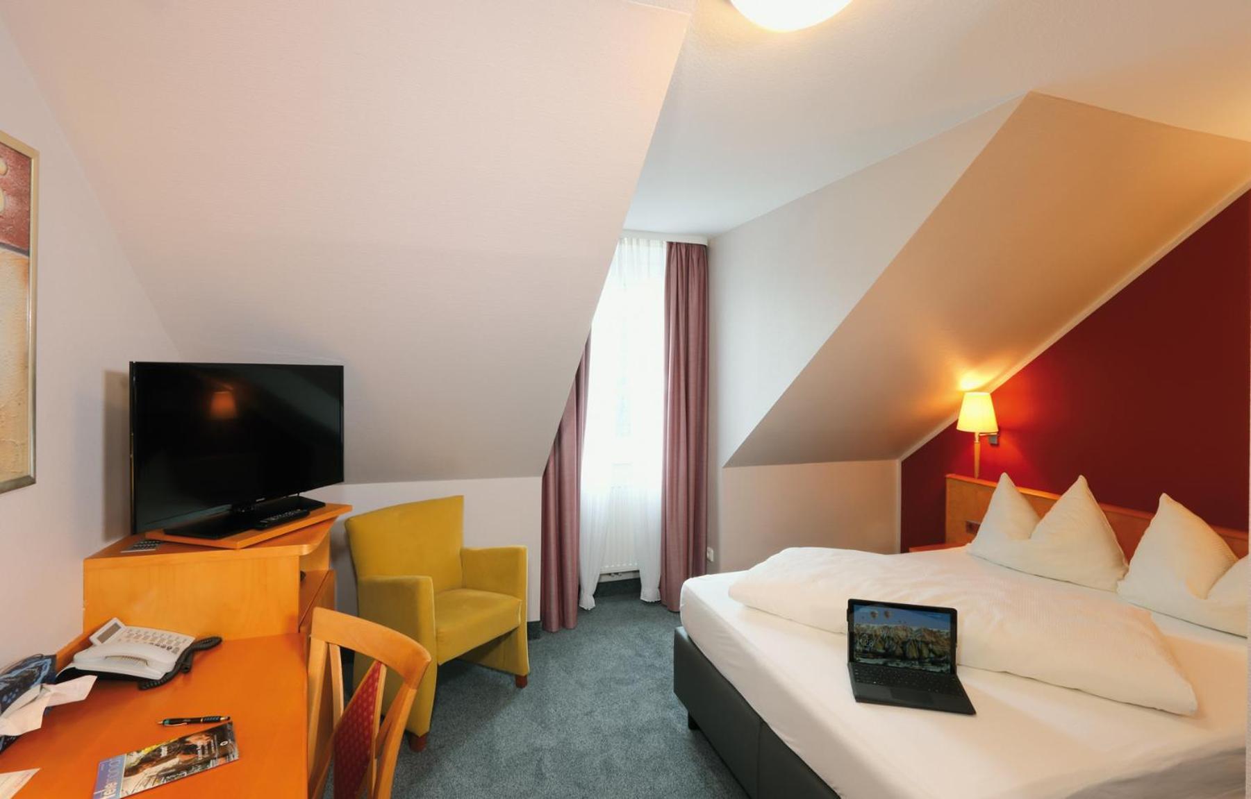 Hotel Und Restaurant Eurohof Duisburg Kültér fotó