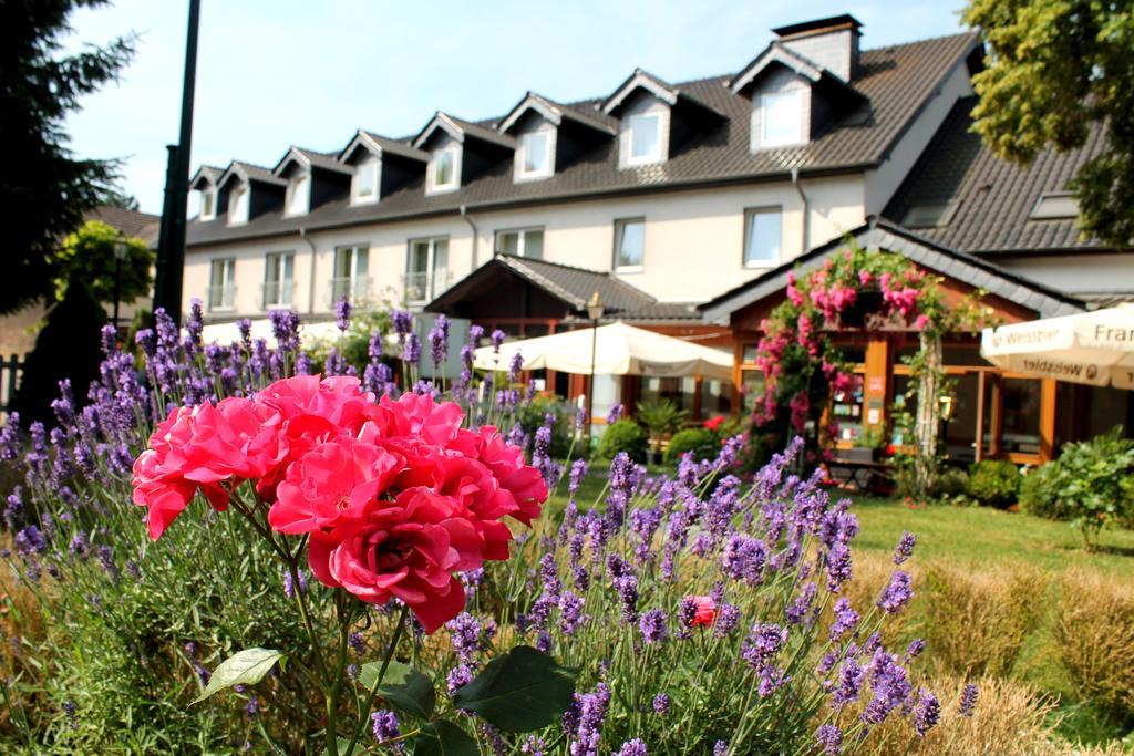 Hotel Und Restaurant Eurohof Duisburg Kültér fotó