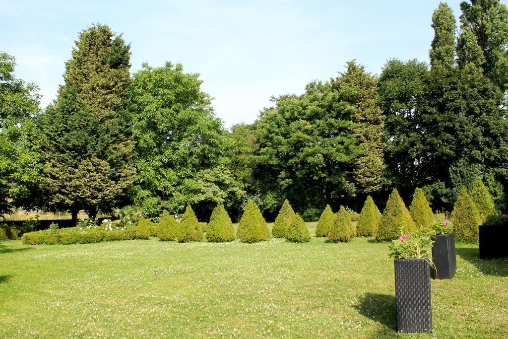 Hotel Und Restaurant Eurohof Duisburg Kültér fotó